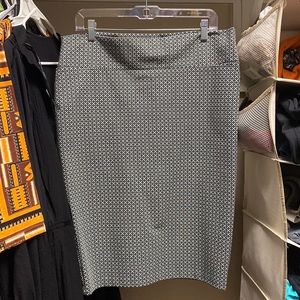 New skirt no tags black and green print..